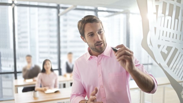 职场经验谈，有时候生意是“打”出来的