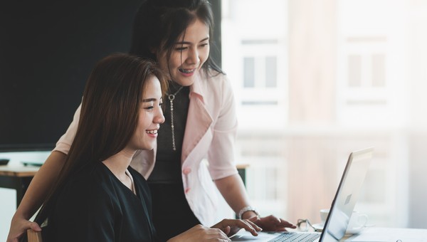 选对冬天的第一件大衣，Get最Chic的穿搭！