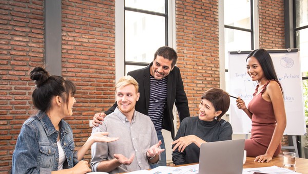 除非你想当话题终结者，否则这几句打死都不能说！